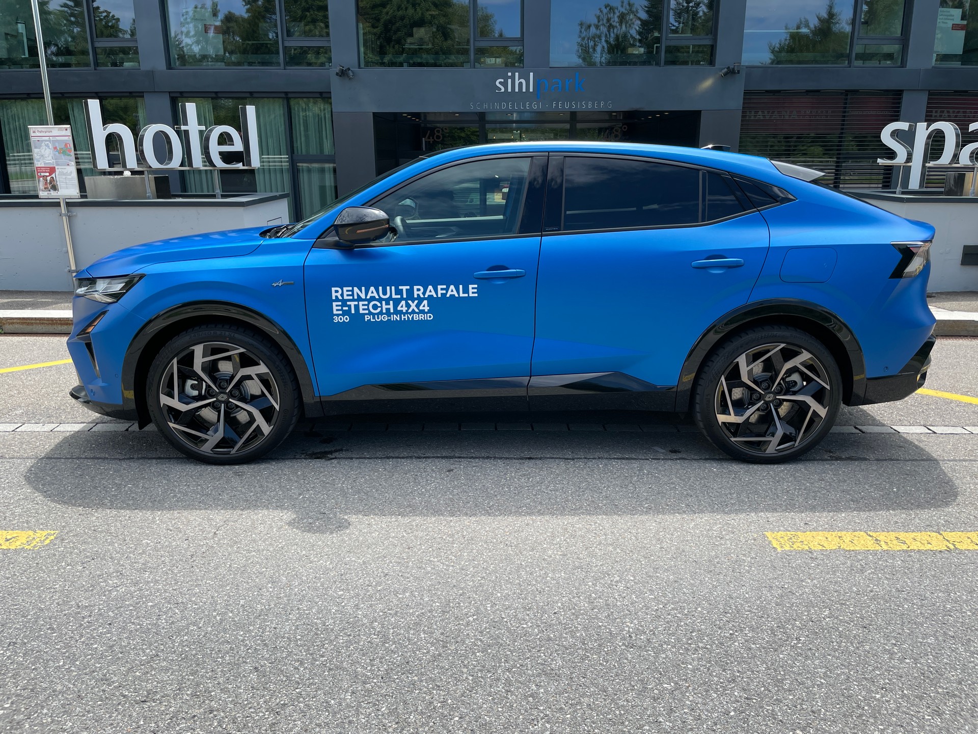 RENAULT Rafale 1.2 E-Tech Plug-in Hybrid 300 4x4 Atelier Alpine-image-14