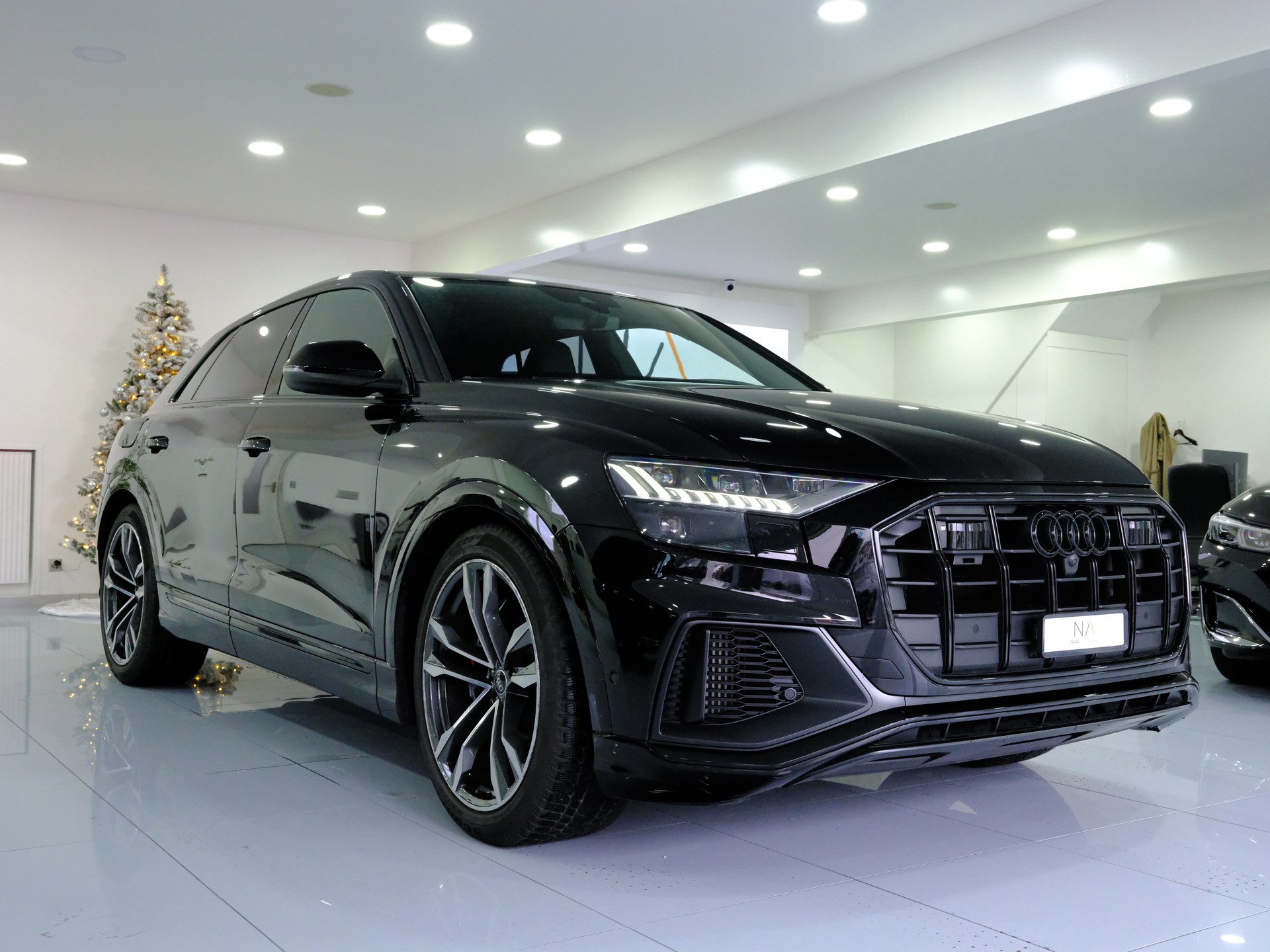 AUDI SQ8 TFSI quattro tiptronic *Premiumpaket* *Assistenzpaket plus* *Pano*-showroom-element-1