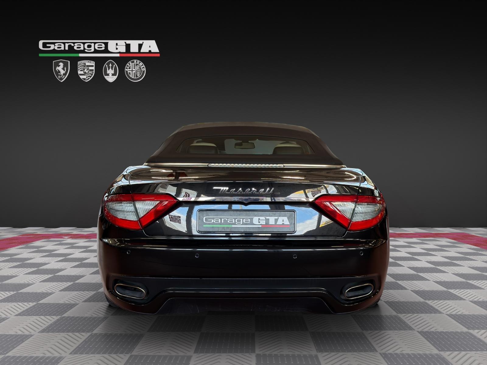 MASERATI GranCabrio Sport Automatica-showroom-element-3