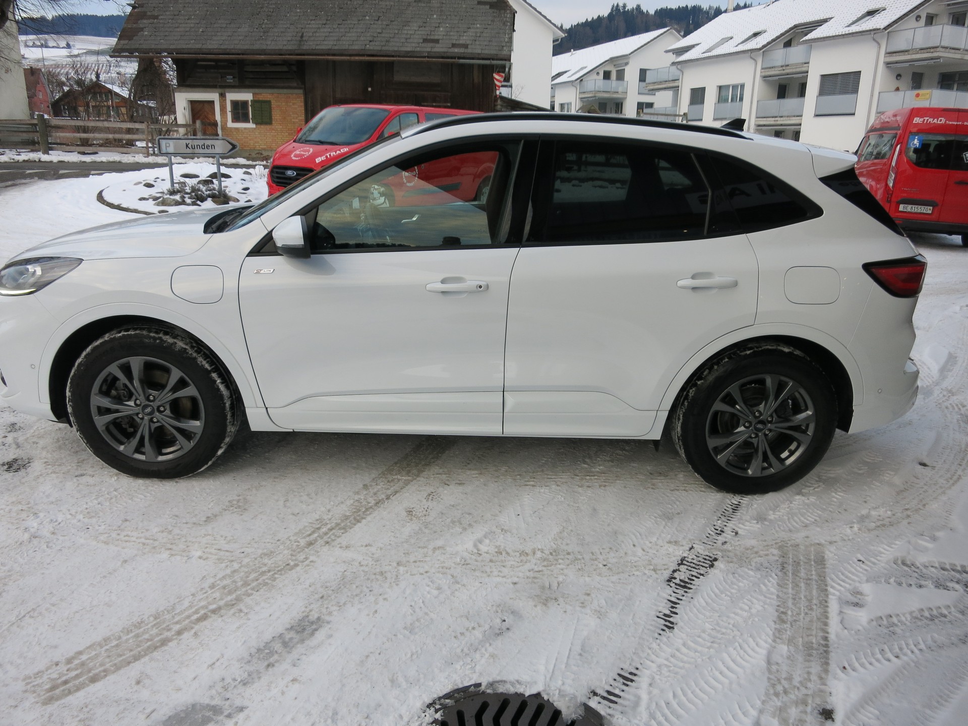 FORD Kuga 2.5 PHEV ST-Line X 2WD-showroom-element-1