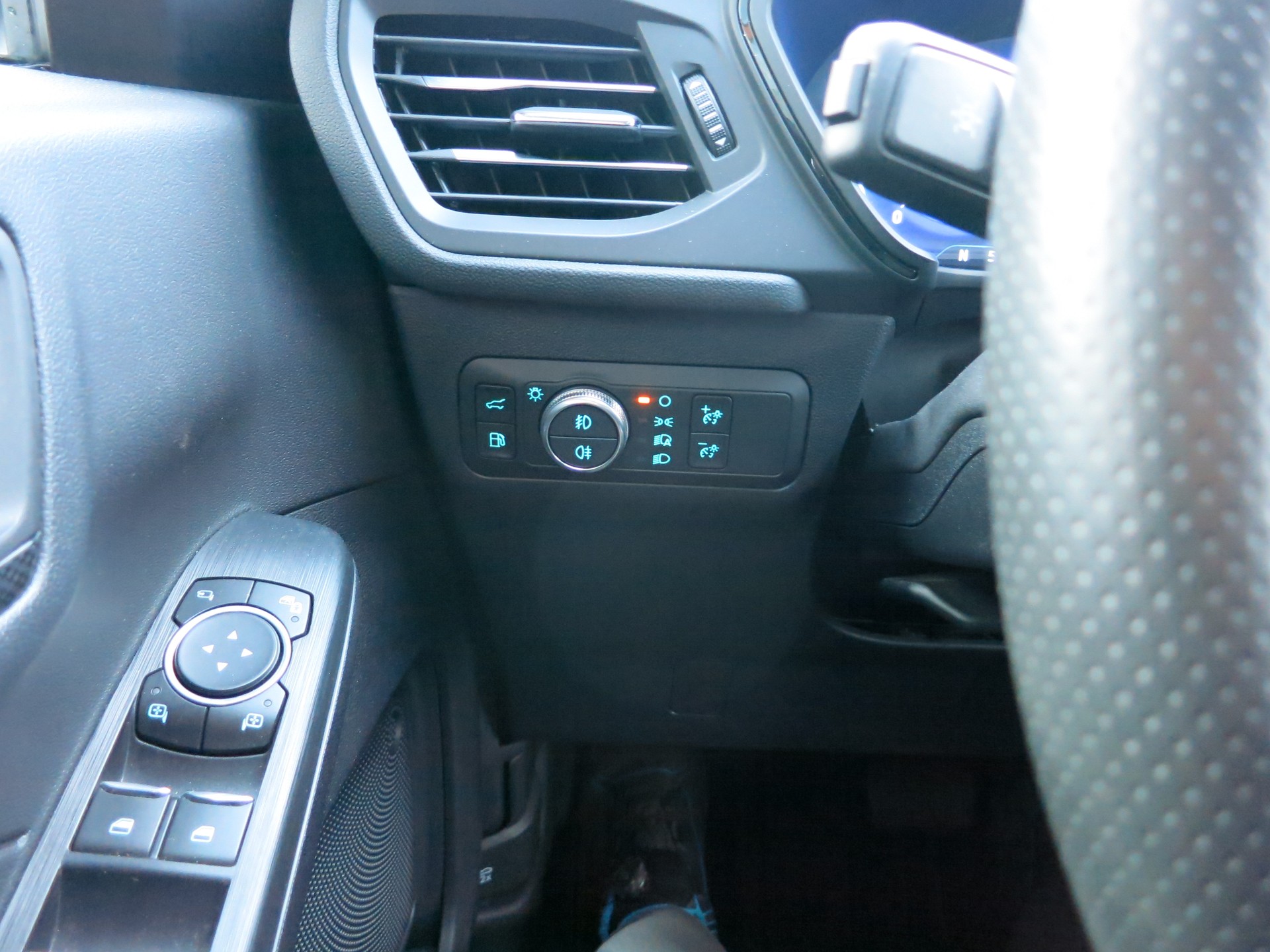 FORD Kuga 2.5 PHEV ST-Line X 2WD-image-13