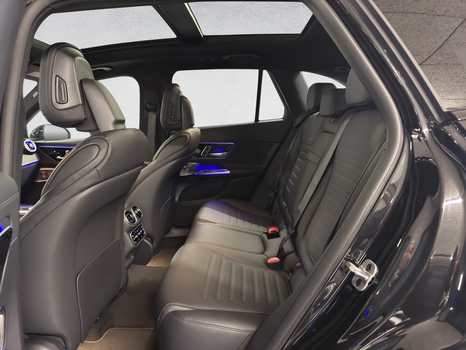 MERCEDES-BENZ GLC 400 e AMG Line 4Matic EQ Star-image-13