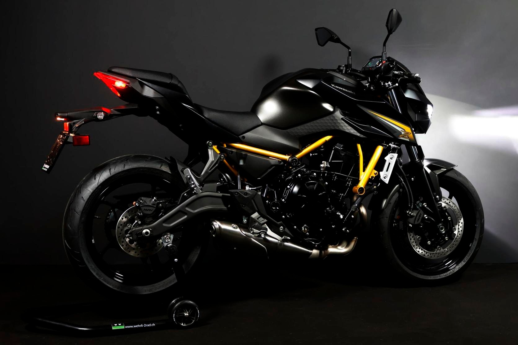 KAWASAKI Z 650 S (50/35 KW)-image-13