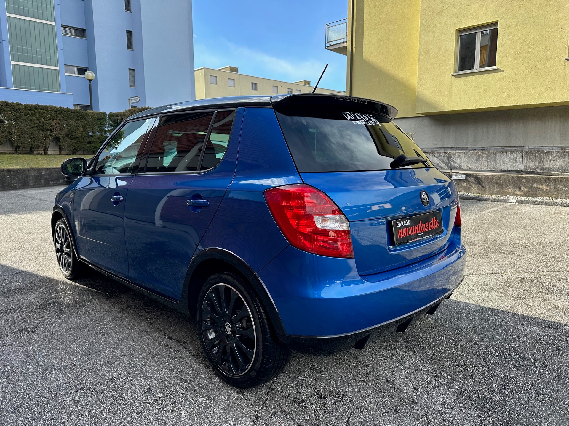 SKODA Fabia 1.2 TSI Monte Carlo-image-4