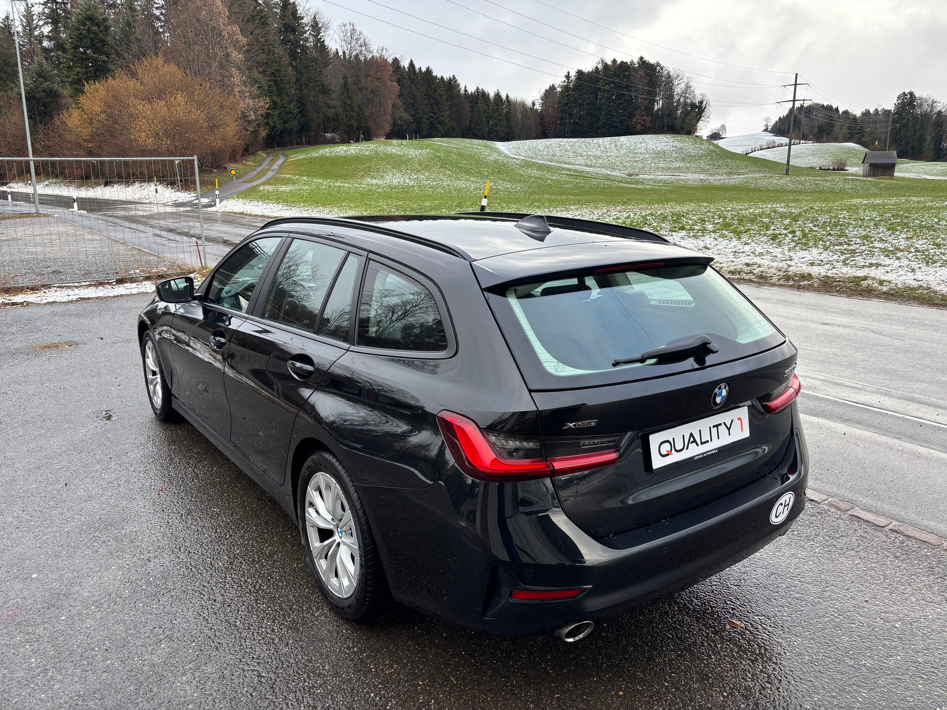 BMW 320d xDrive Touring Steptronic-image-8