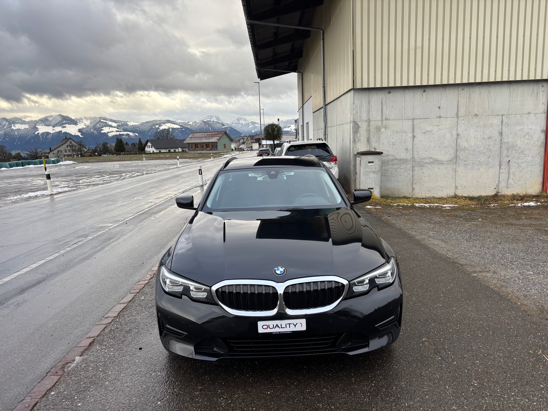 BMW 320d xDrive Touring Steptronic-image-4