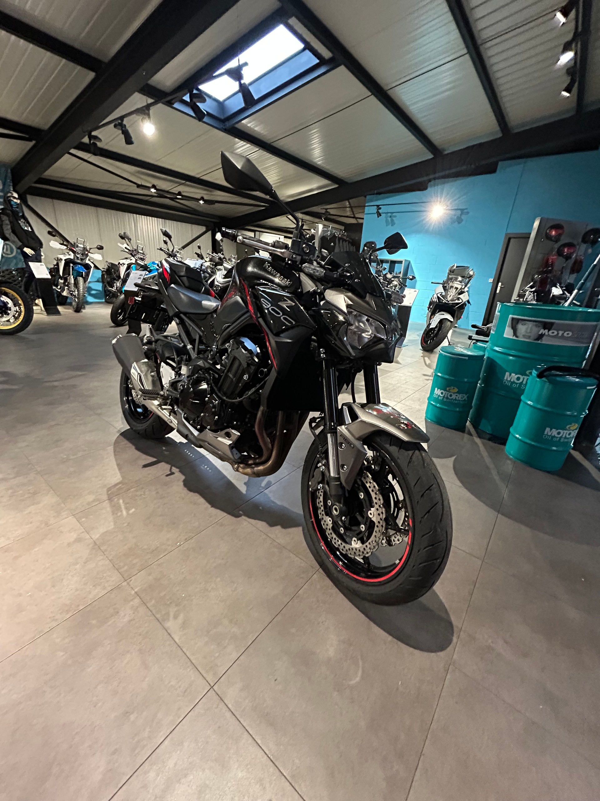 KAWASAKI Z 900-image-0