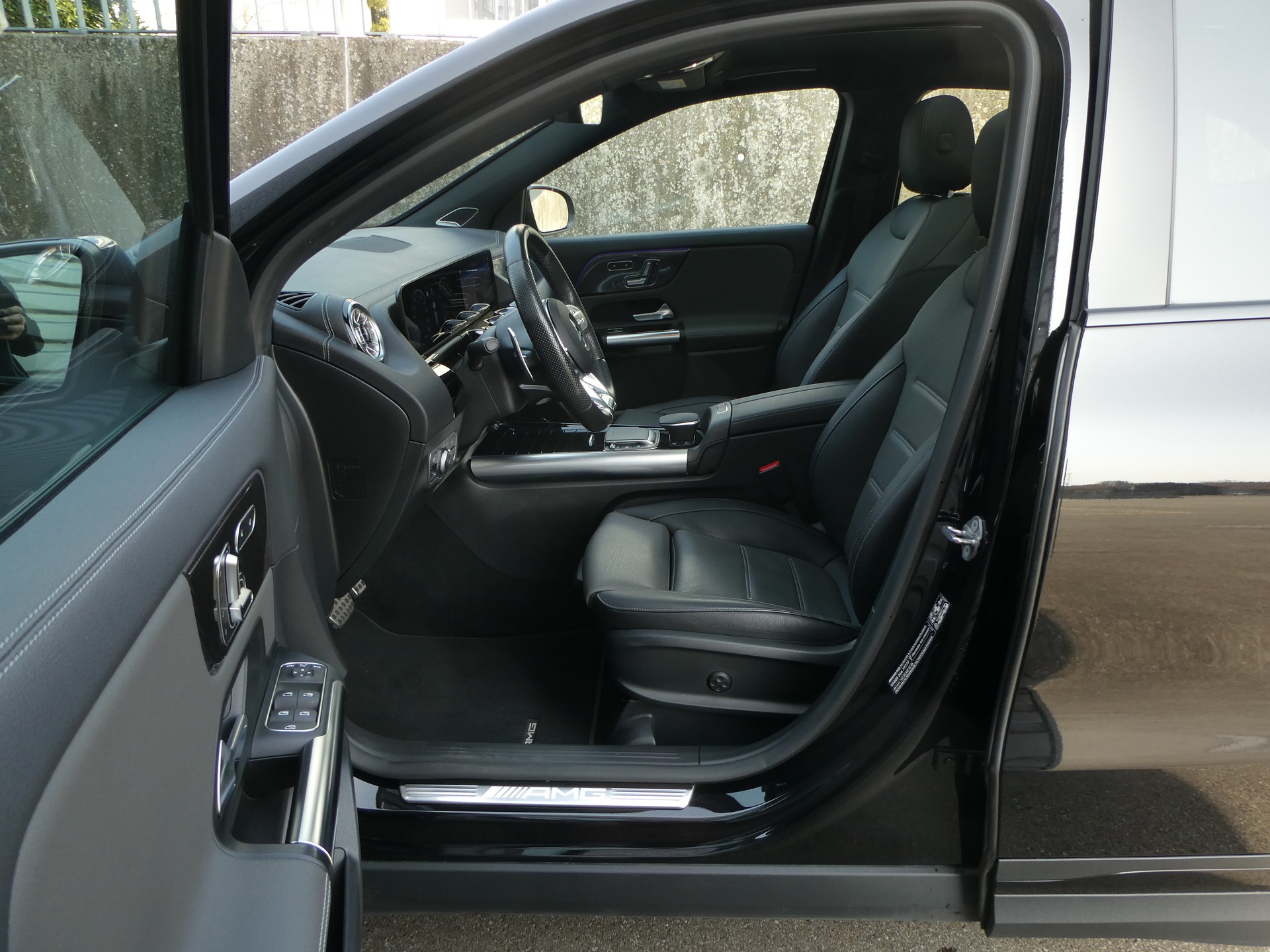 MERCEDES-BENZ GLA 35 AMG 4Matic 8G-Speedshift DCT-image-8