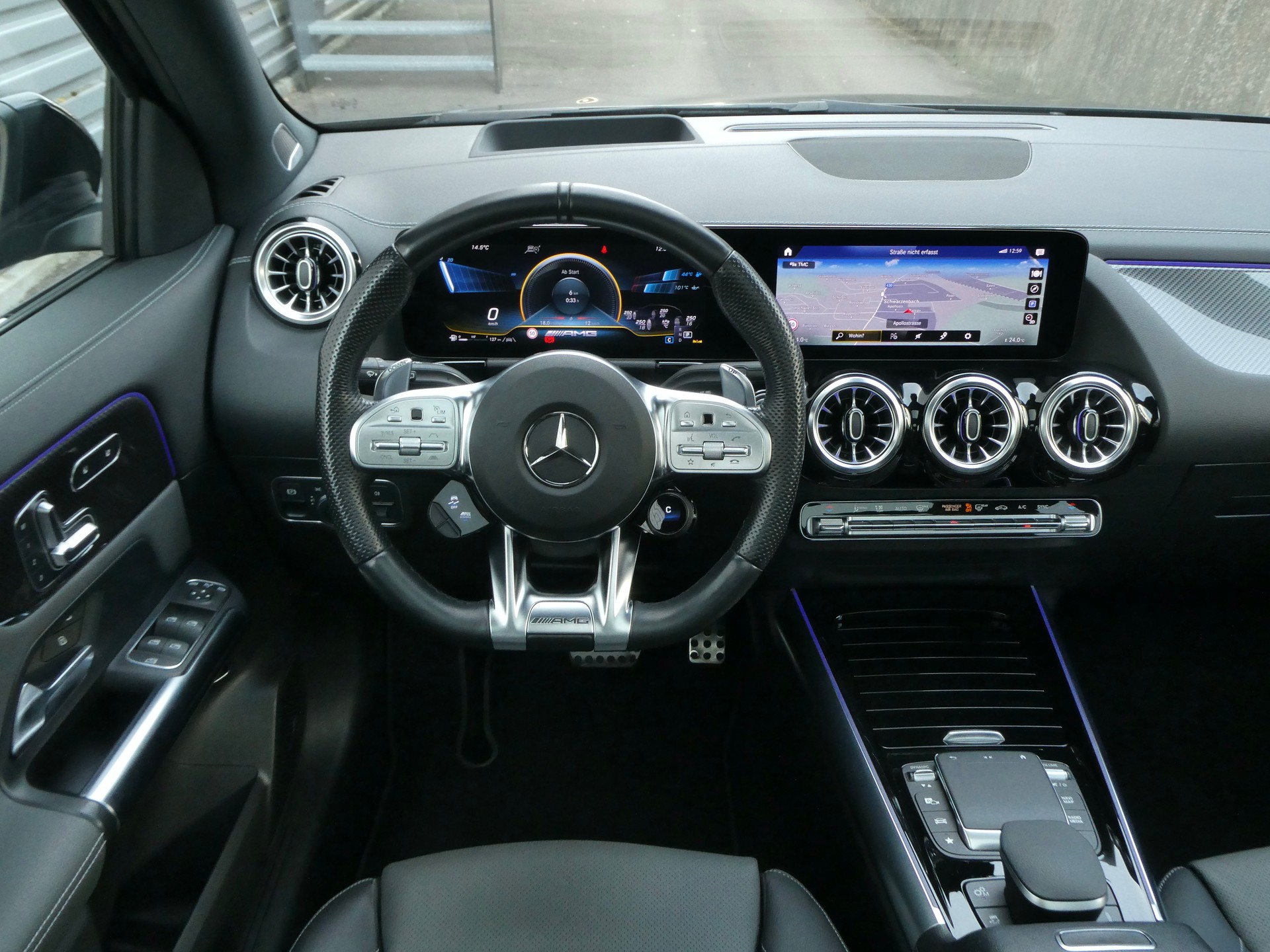 MERCEDES-BENZ GLA 35 AMG 4Matic 8G-Speedshift DCT-image-15
