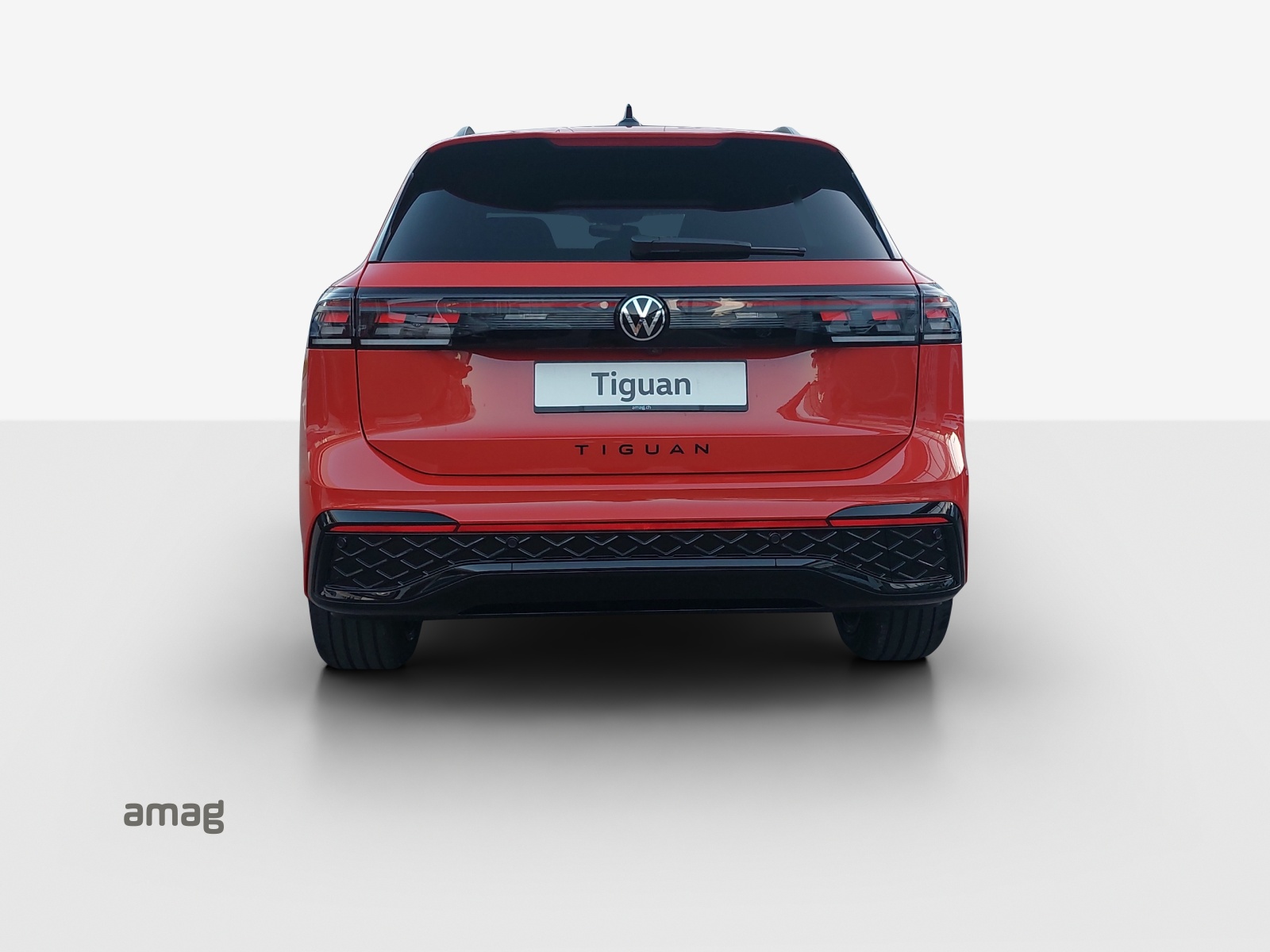 VW Tiguan 2.0 TSI DSG R-Line 4Motion-showroom-element-3