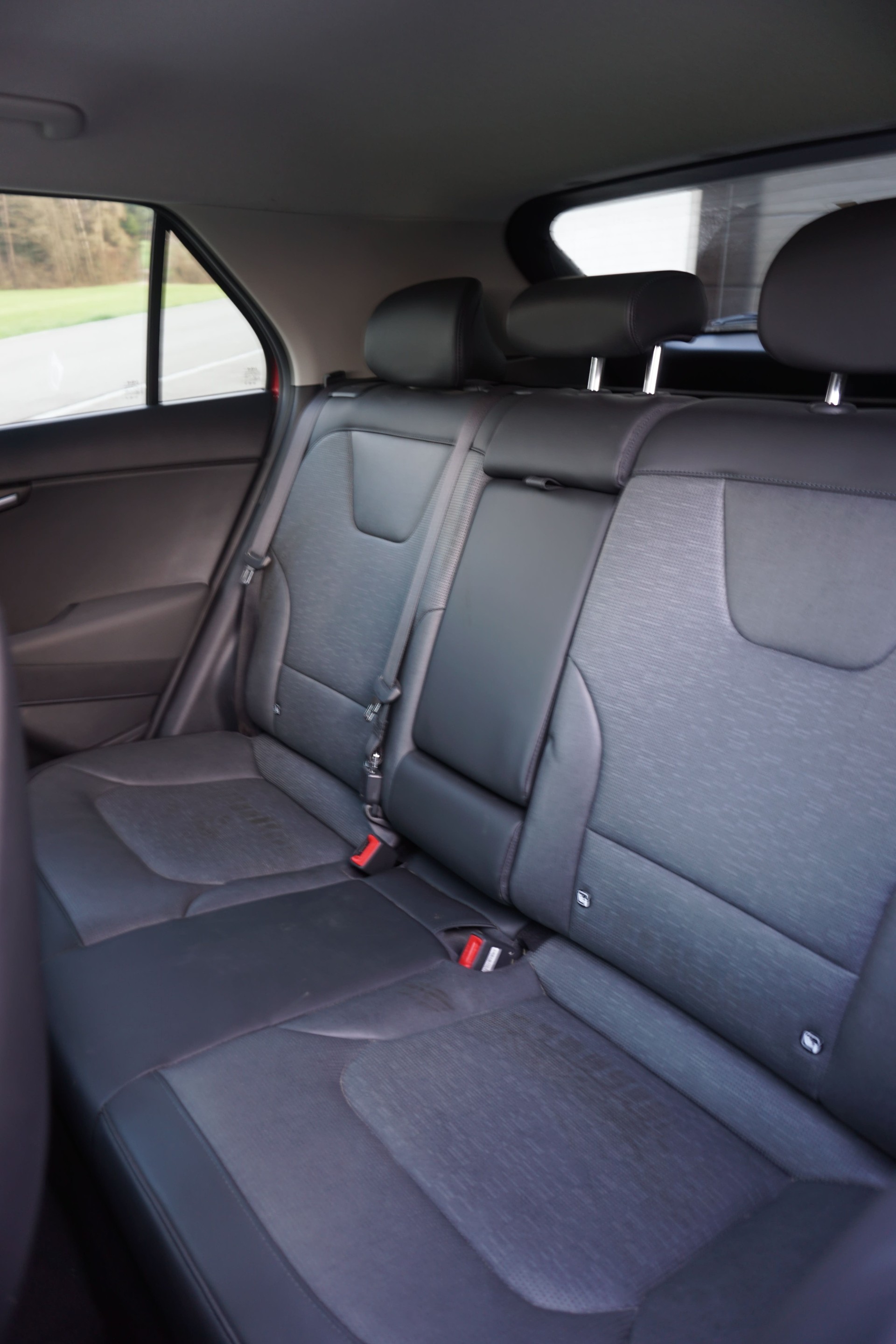KIA Niro 1.6GDi Plug-in Hybrid DCT-image-9