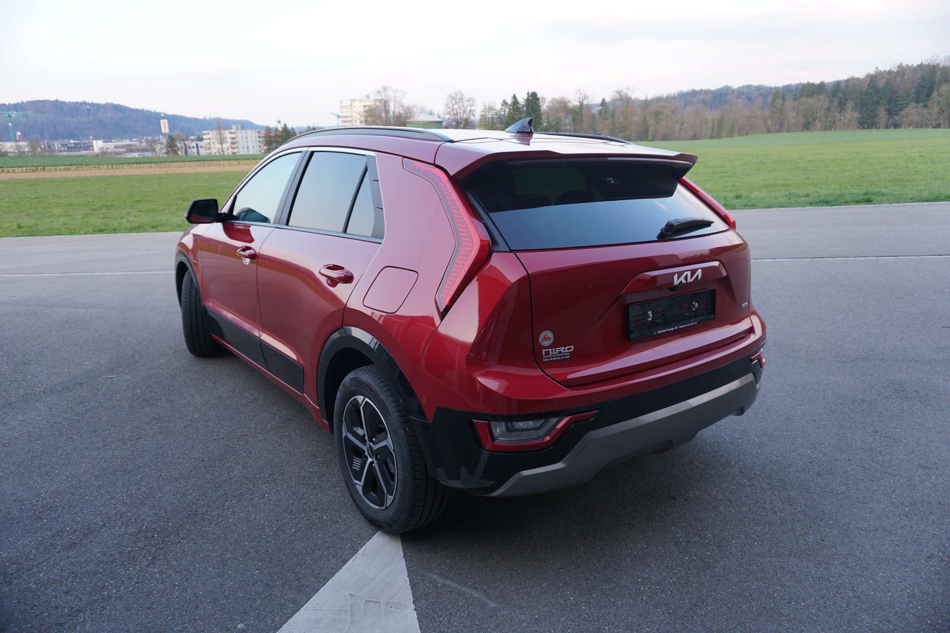 KIA Niro 1.6GDi Plug-in Hybrid DCT-image-3
