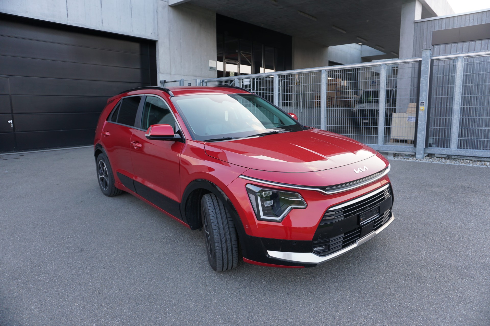 KIA Niro 1.6GDi Plug-in Hybrid DCT-image-2