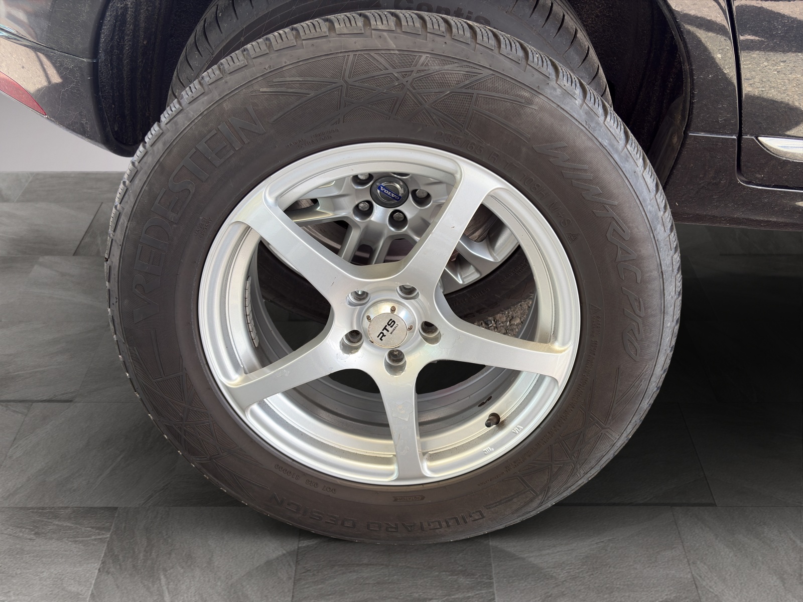 VOLVO XC60 2.4 D4 Summum AWD-image-9