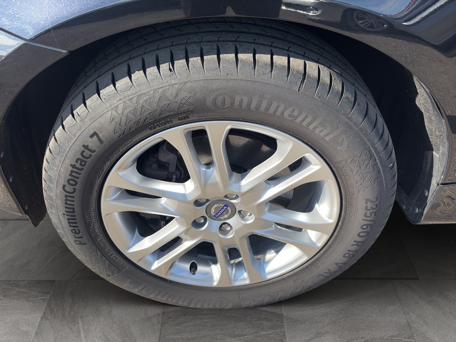 VOLVO XC60 2.4 D4 Summum AWD-image-8