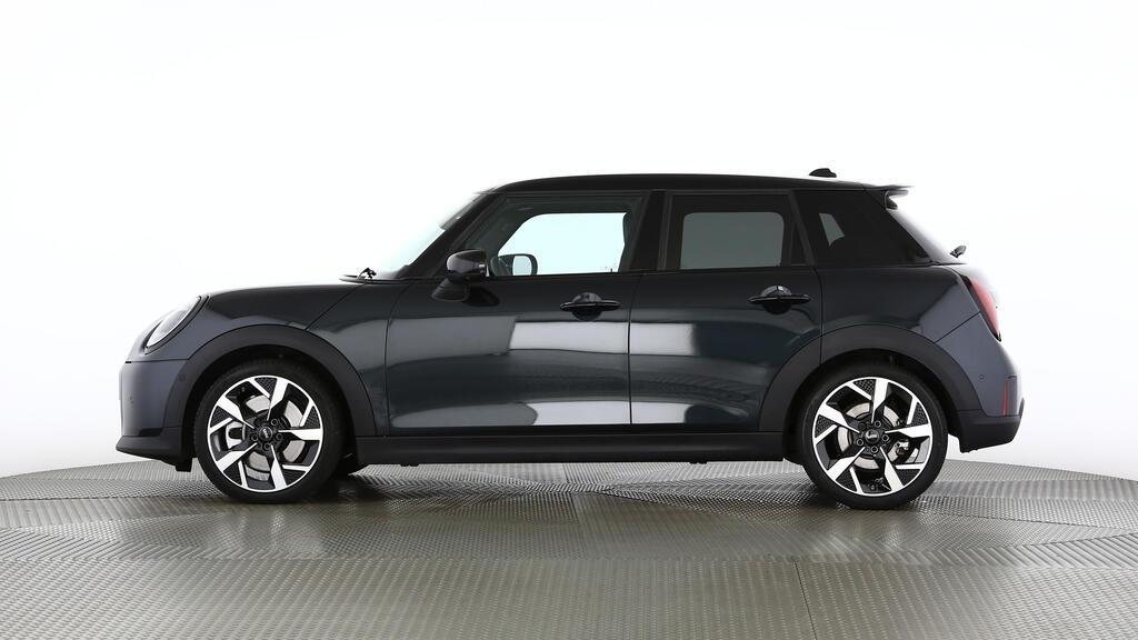 MINI Cooper 5 door S-showroom-element-2