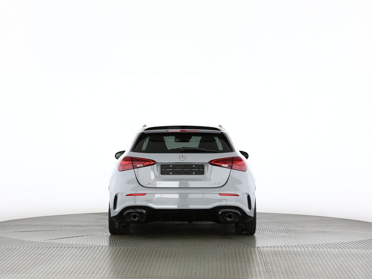 MERCEDES-BENZ A AMG 35 4Matic 8G-DCT-showroom-element-3