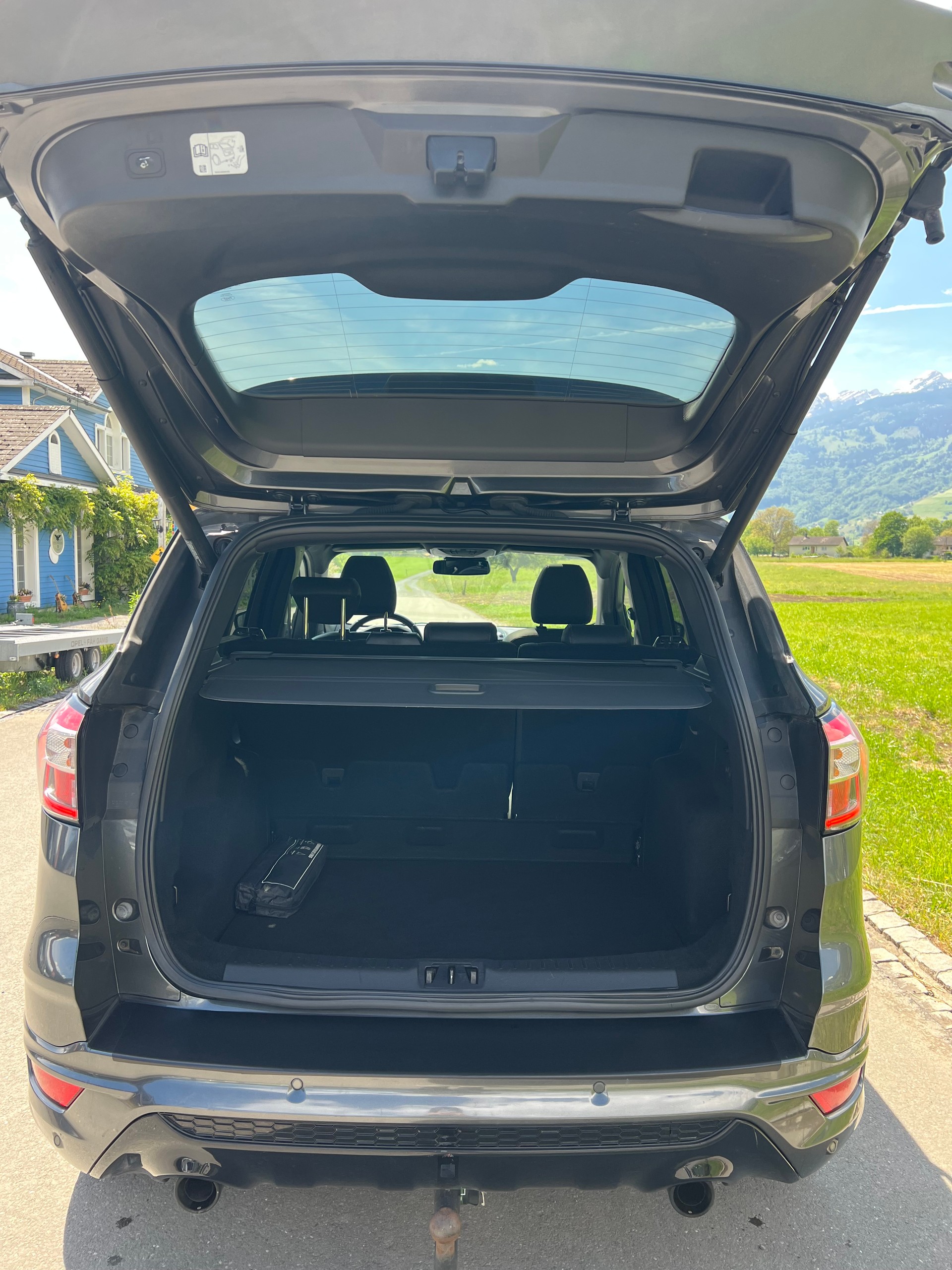 FORD Kuga 1.5 SCTi ST Line High 4WD Automatic (CHF 257.85/Monat)-image-5