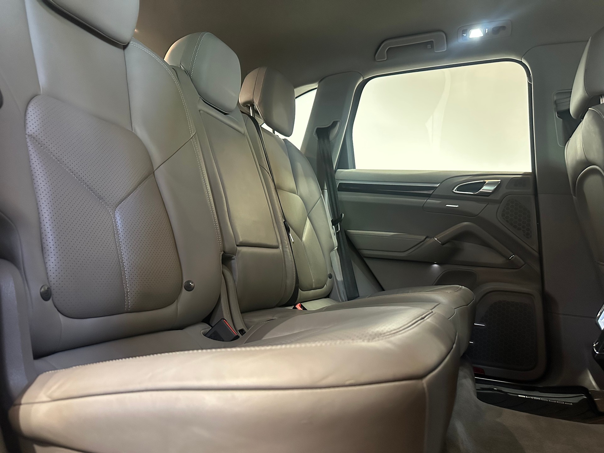 PORSCHE Cayenne S Diesel/1.. Hand/Porsche Approved Garantie/Lückenlos Porsche servicegepflegt//El. AHK 3500 kg!-image-23