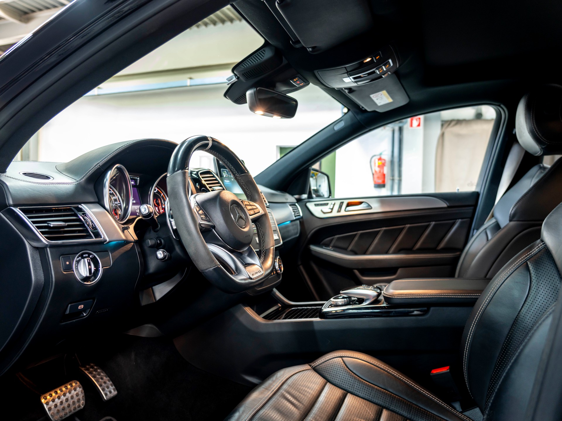 MERCEDES-BENZ GLE Coupé 63 S AMG 4Matic Speedshift-image-18