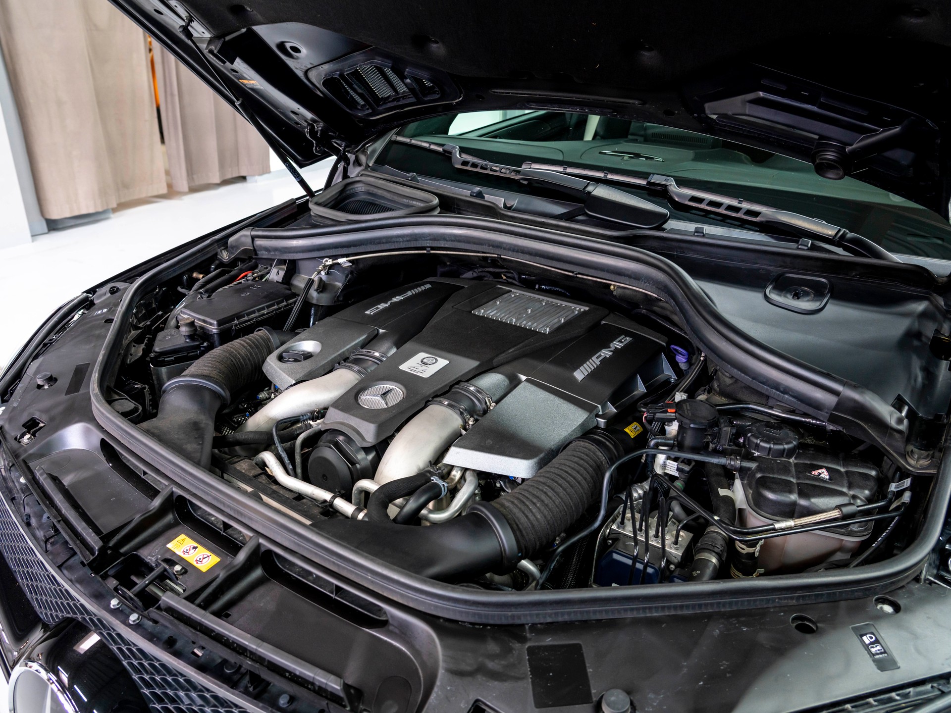 MERCEDES-BENZ GLE Coupé 63 S AMG 4Matic Speedshift-image-28