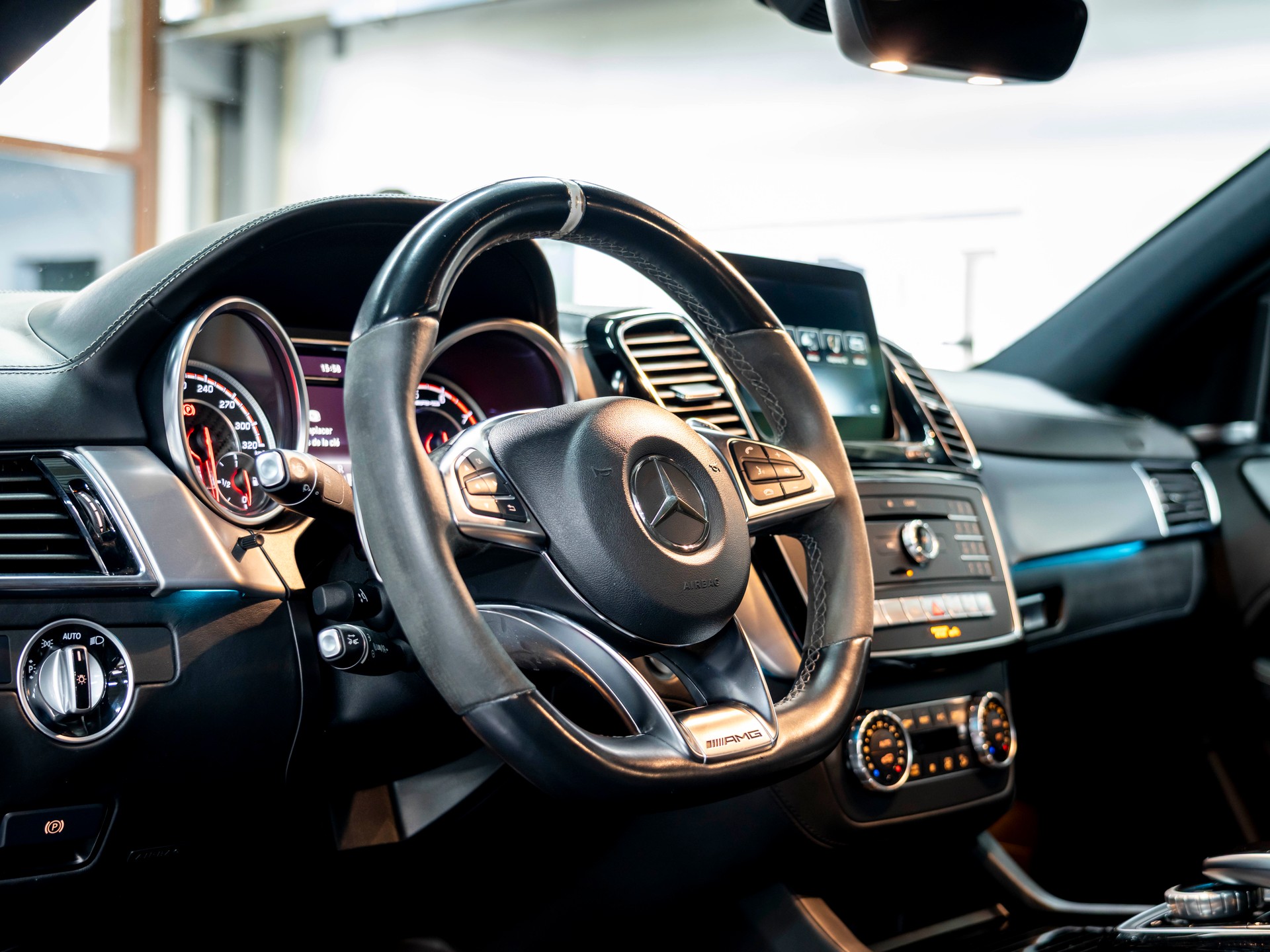 MERCEDES-BENZ GLE Coupé 63 S AMG 4Matic Speedshift-image-10