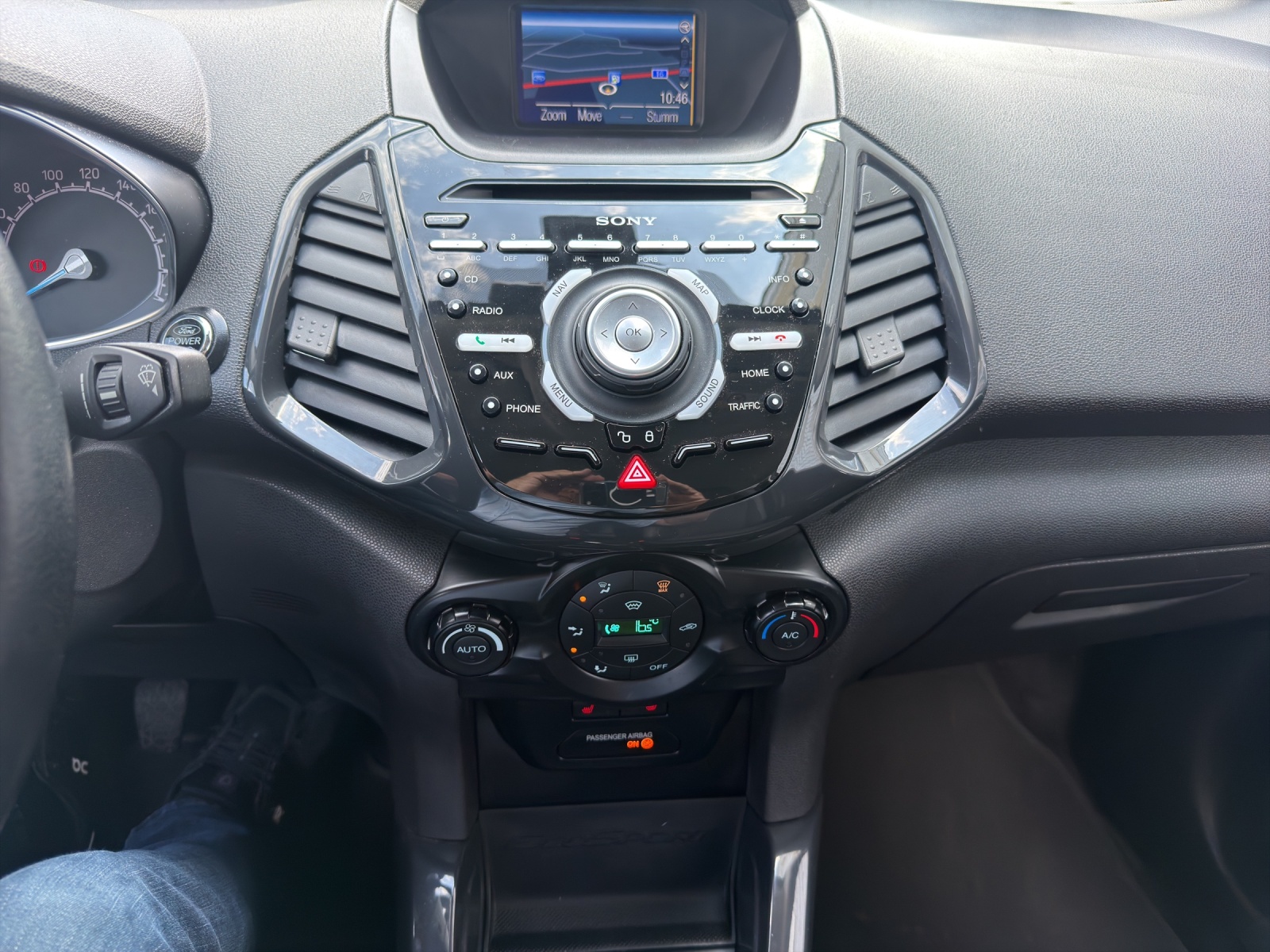 FORD EcoSport 1.0 EcoB 140 Titanium-image-12