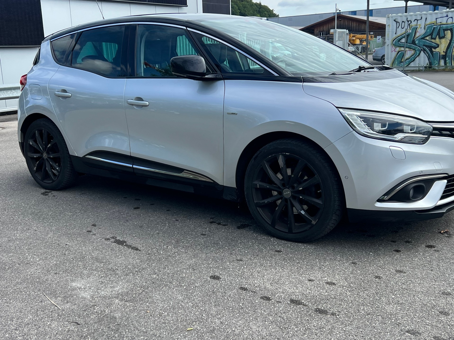 RENAULT Scénic 1.6 dCi Bose EDC-image-6
