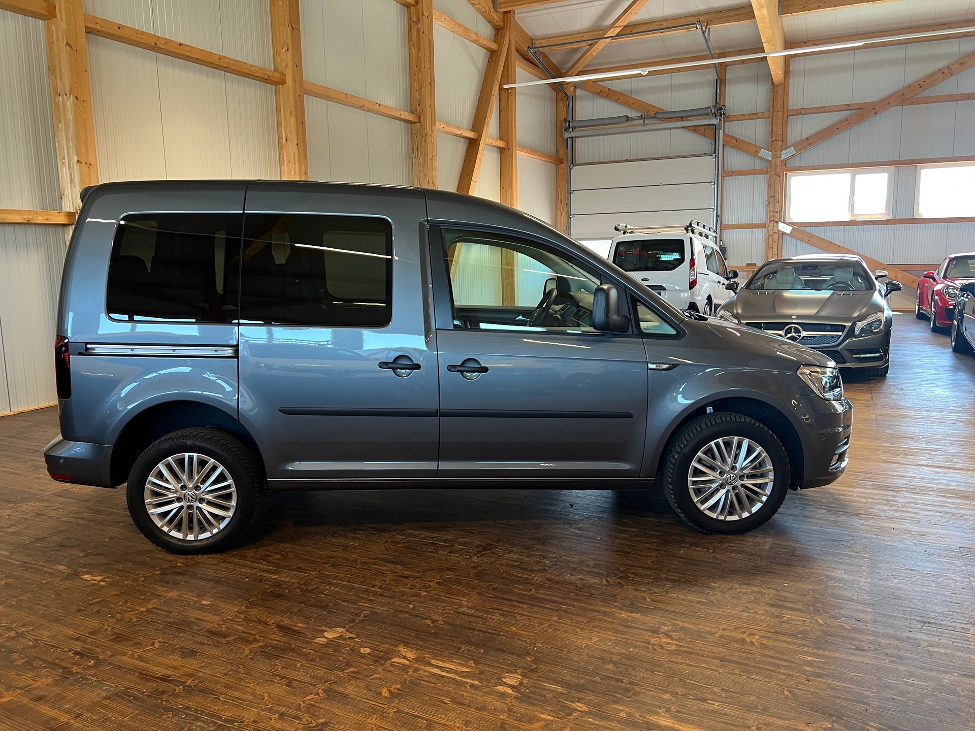VW Caddy 2.0TDI 4Motion BlueMotion Technology DSG-showroom-element-3