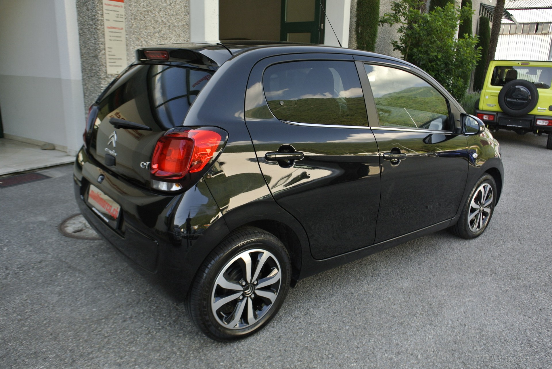 CITROEN C1 1.0 VTi ETG5 Shine-image-6