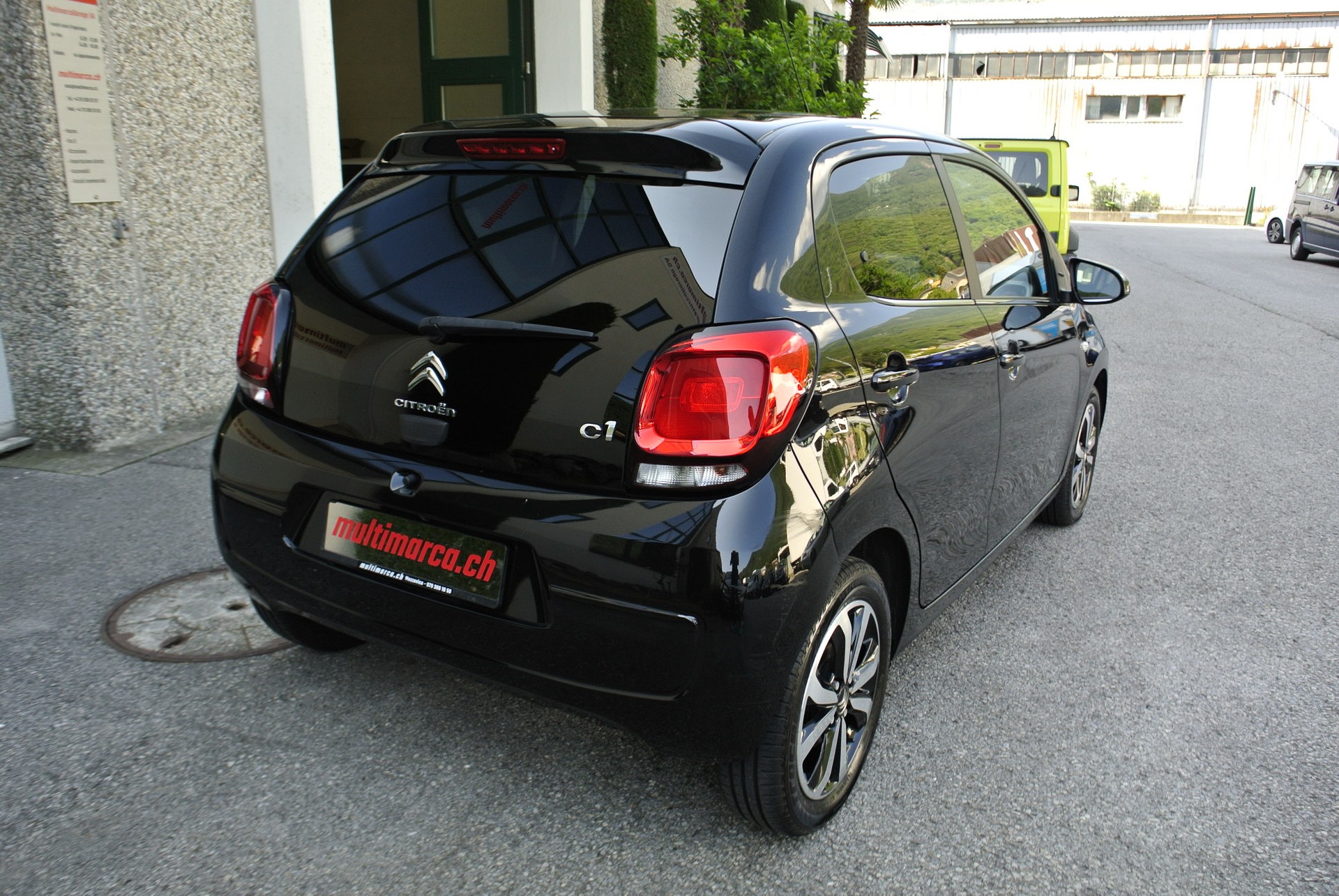 CITROEN C1 1.0 VTi ETG5 Shine-image-7