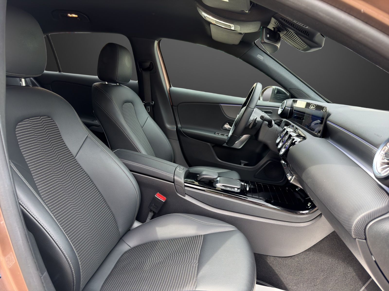 MERCEDES-BENZ A 180 Night Star 7G-DCT-image-12