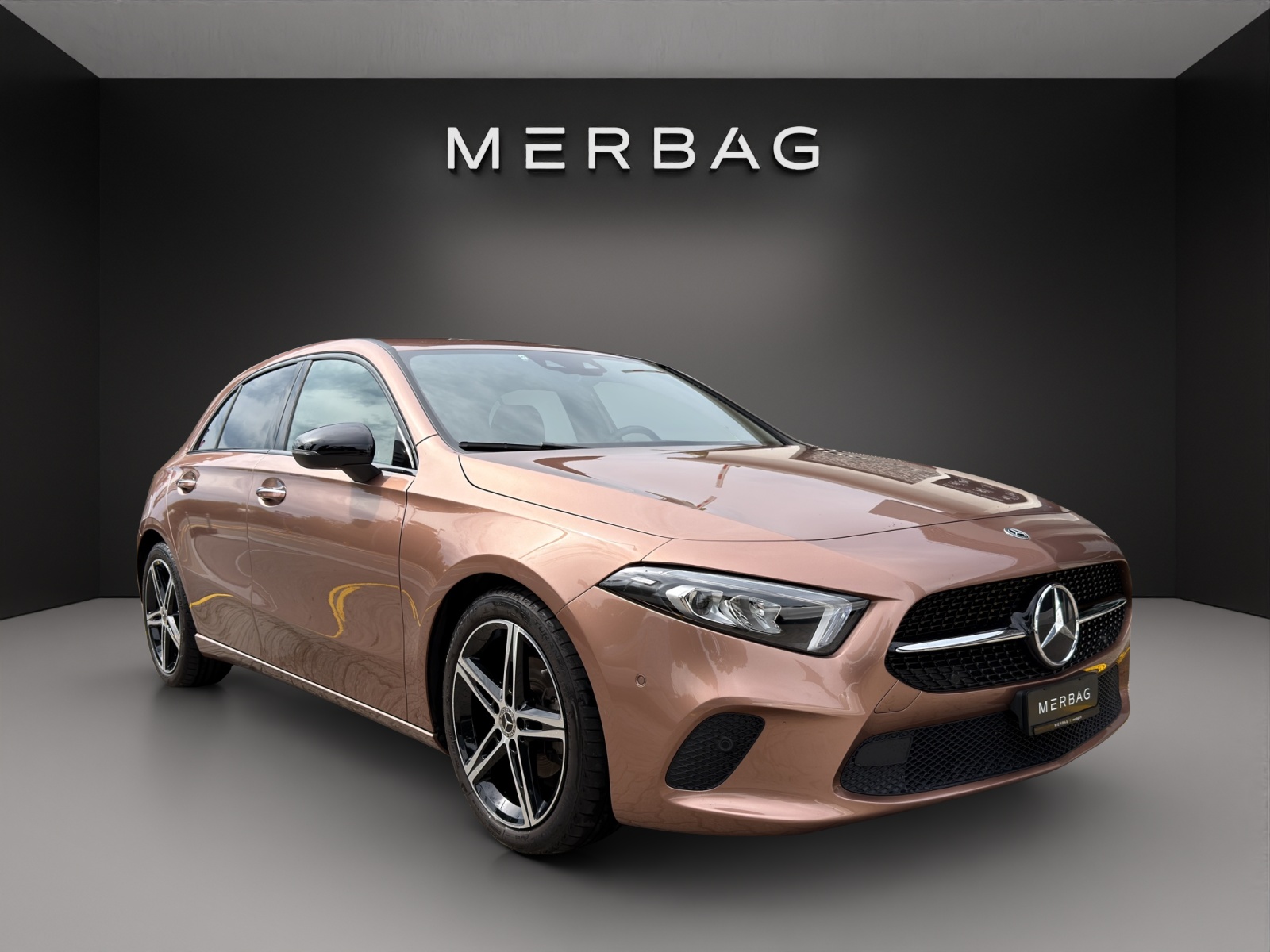 MERCEDES-BENZ A 180 Night Star 7G-DCT