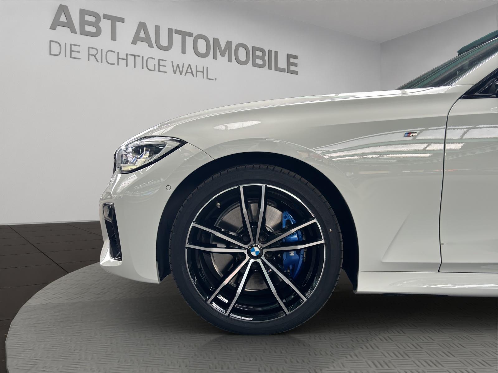 BMW M340i xDrive Touring-image-25