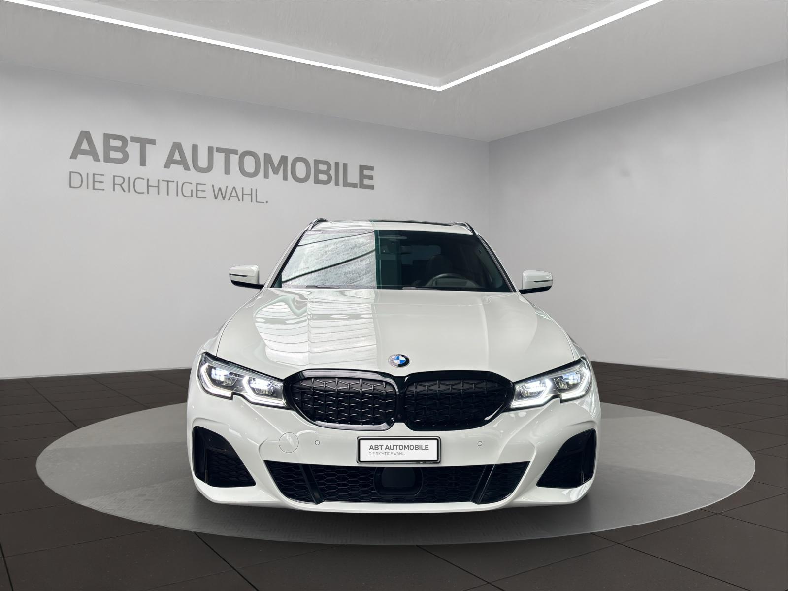 BMW M340i xDrive Touring-showroom-element-1