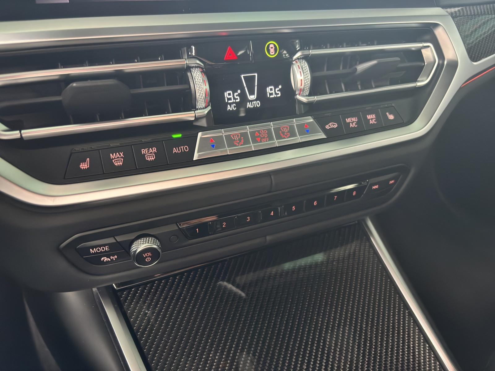BMW M340i xDrive Touring-image-13