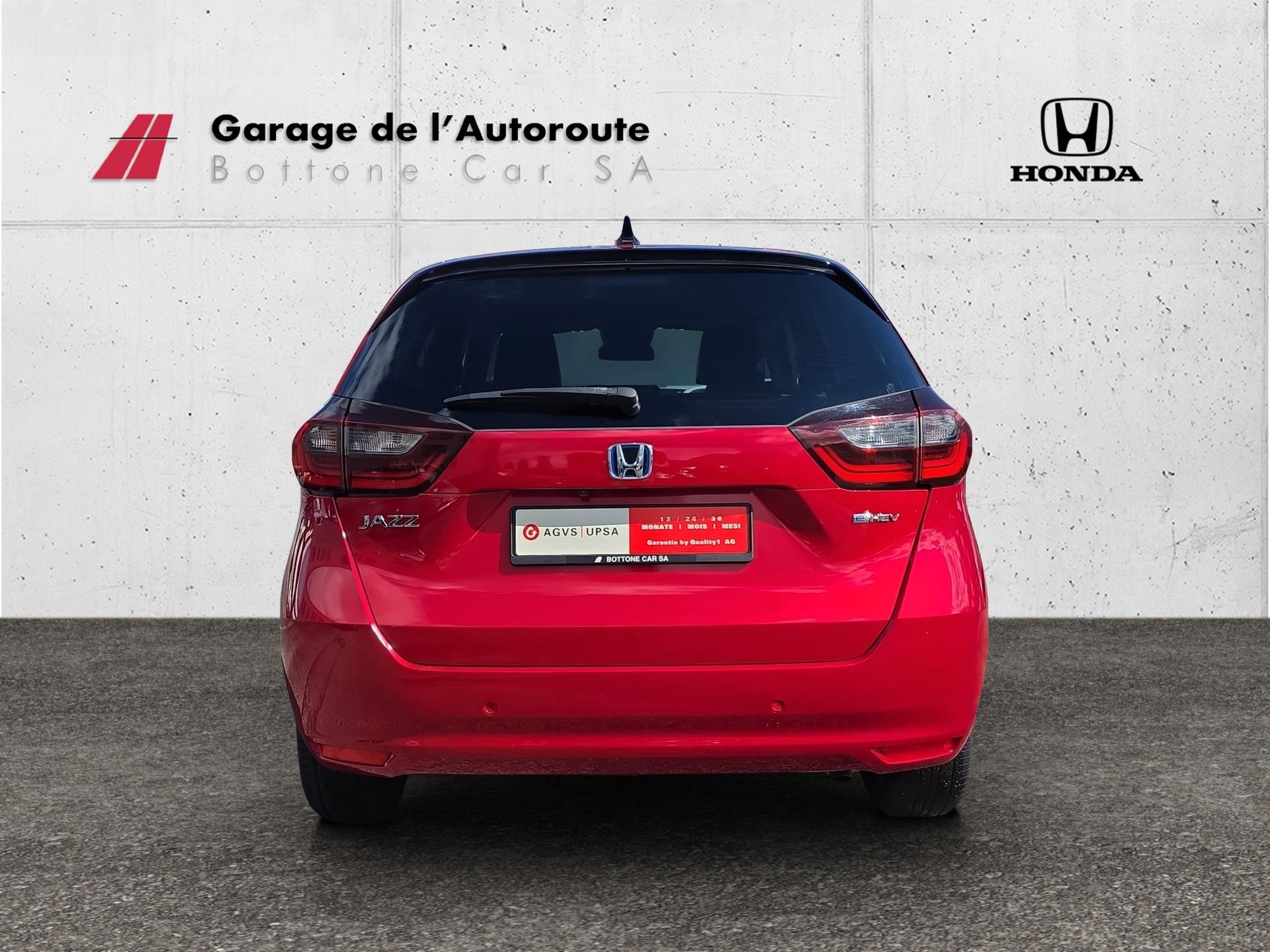 HONDA Jazz 1.5 i-MMD Executive-showroom-element-3