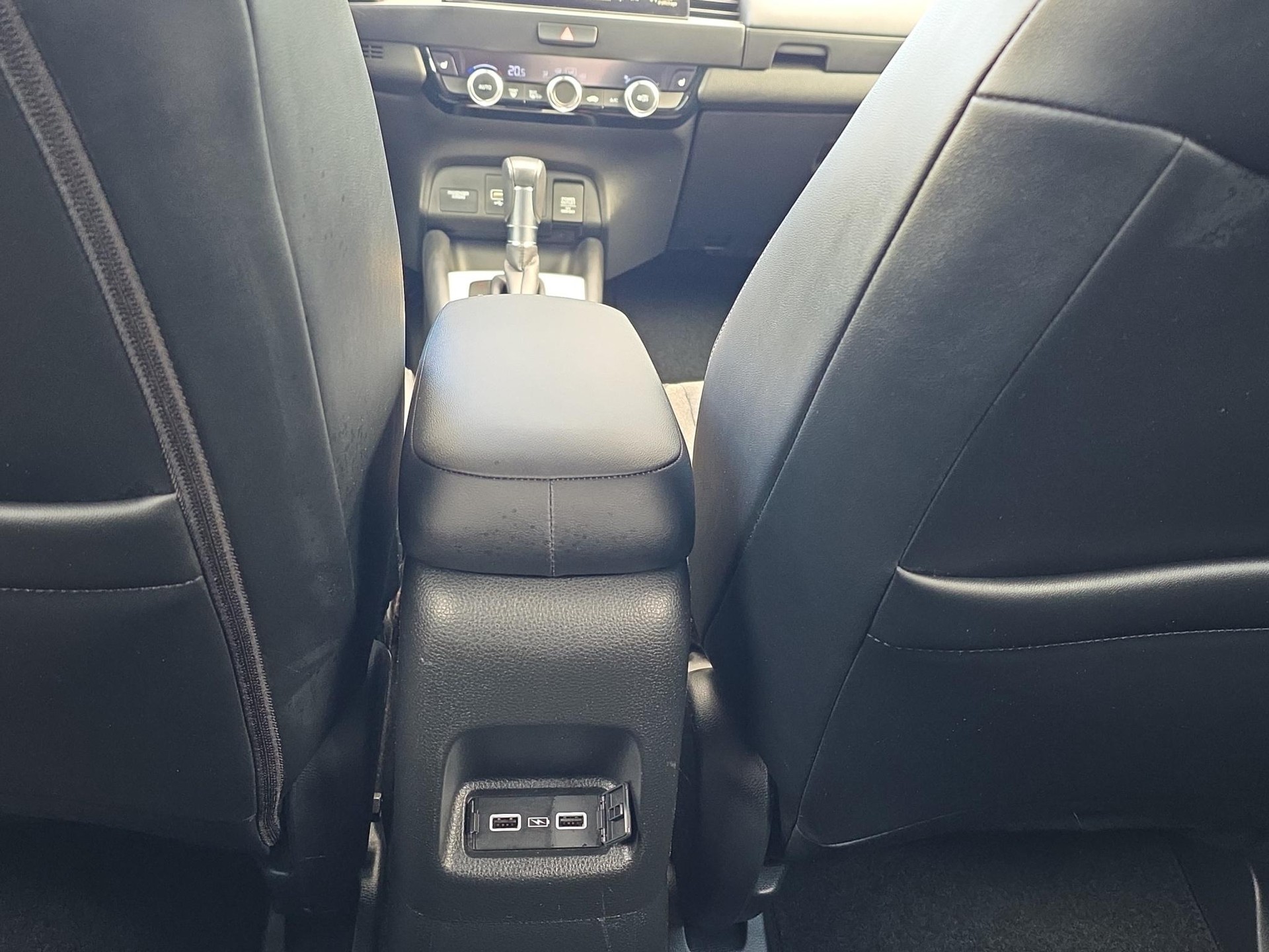 HONDA Jazz 1.5 i-MMD Executive-image-15