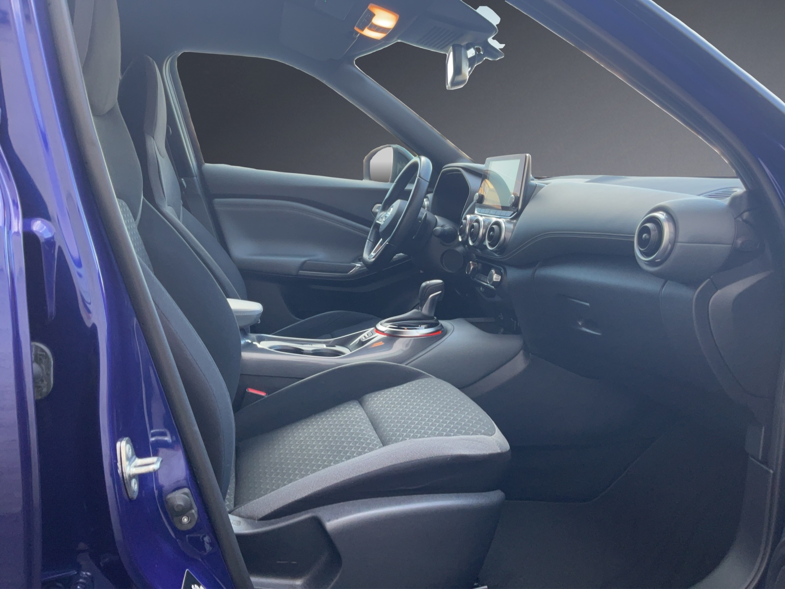 NISSAN Juke 1.0 DIG-T N-Connecta-image-7