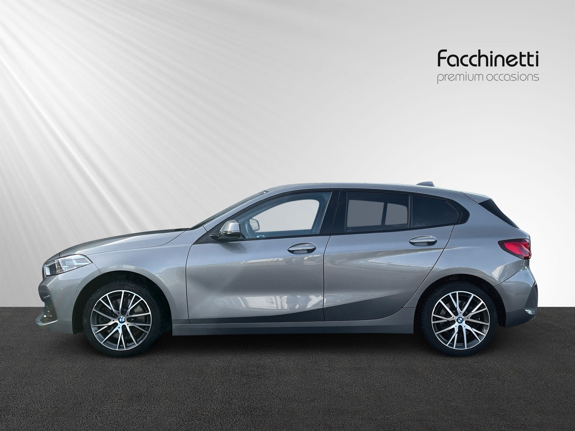 BMW 120d xDrive Steptronic Sport Line-showroom-element-1