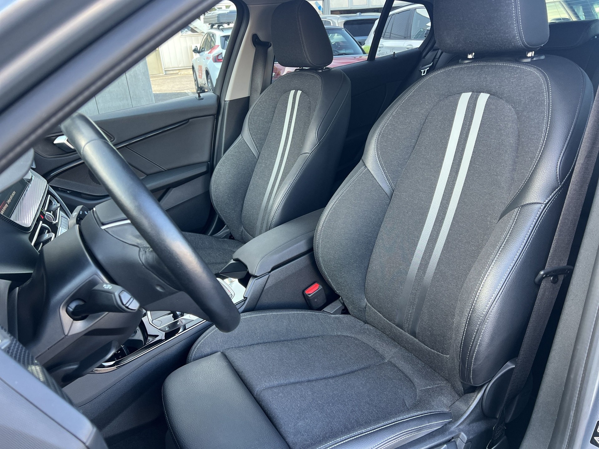 BMW 120d xDrive Steptronic Sport Line-image-9