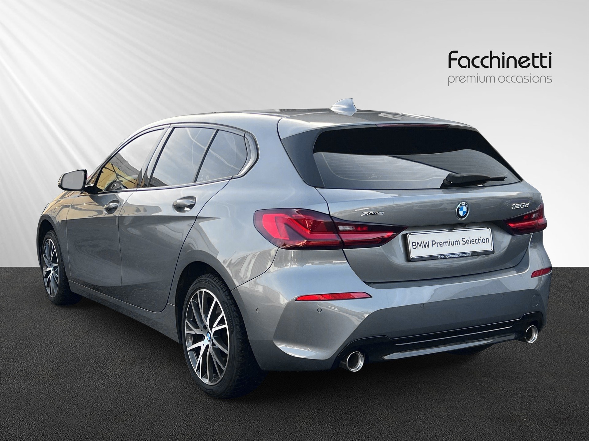 BMW 120d xDrive Steptronic Sport Line-showroom-element-2