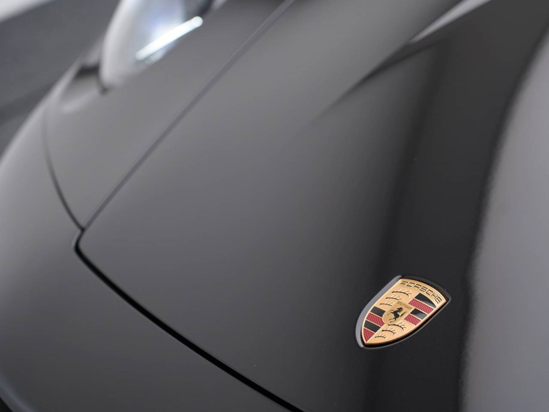 PORSCHE 911 Carrera GTS-image-11