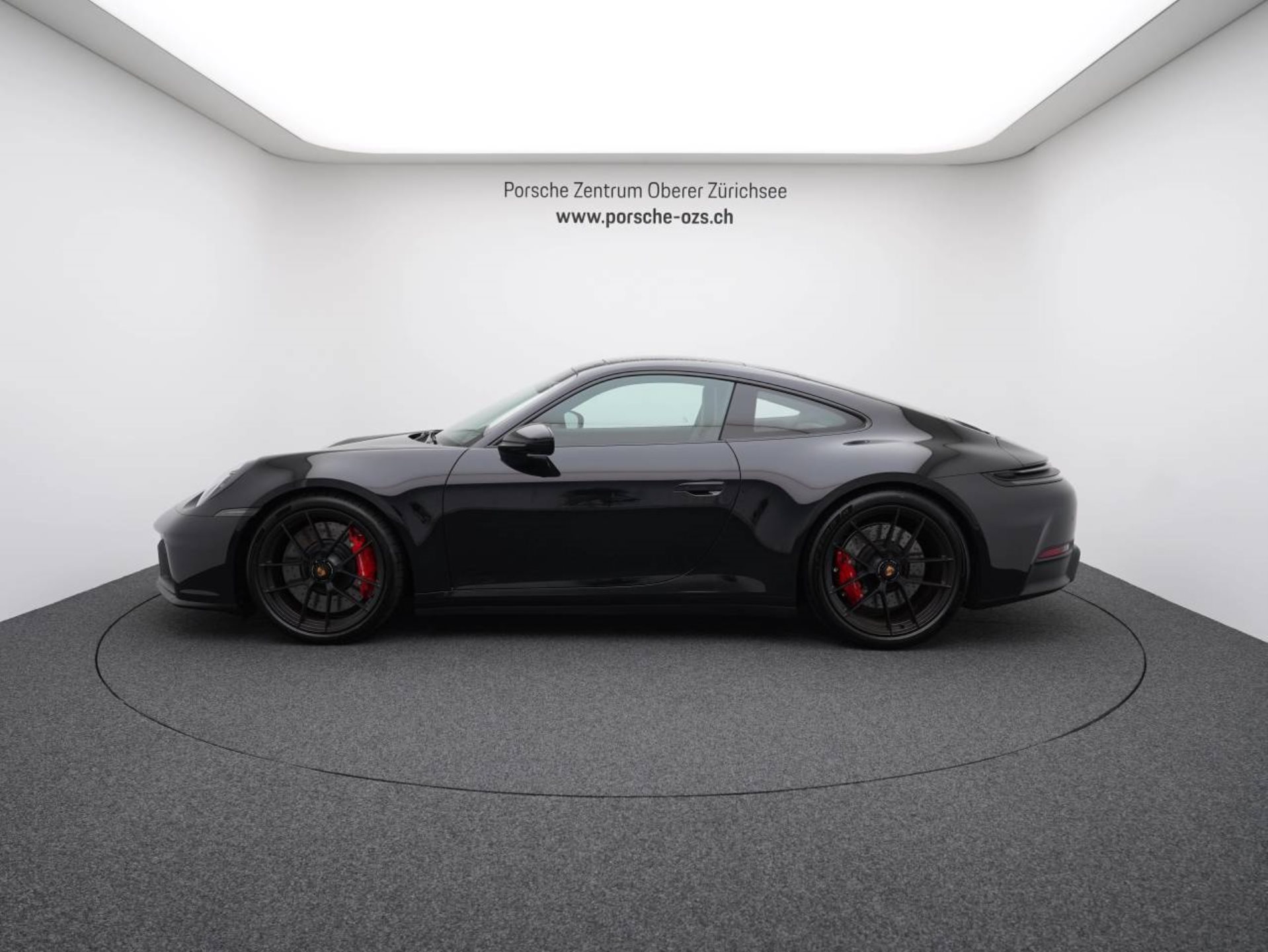 PORSCHE 911 Carrera GTS-showroom-element-1