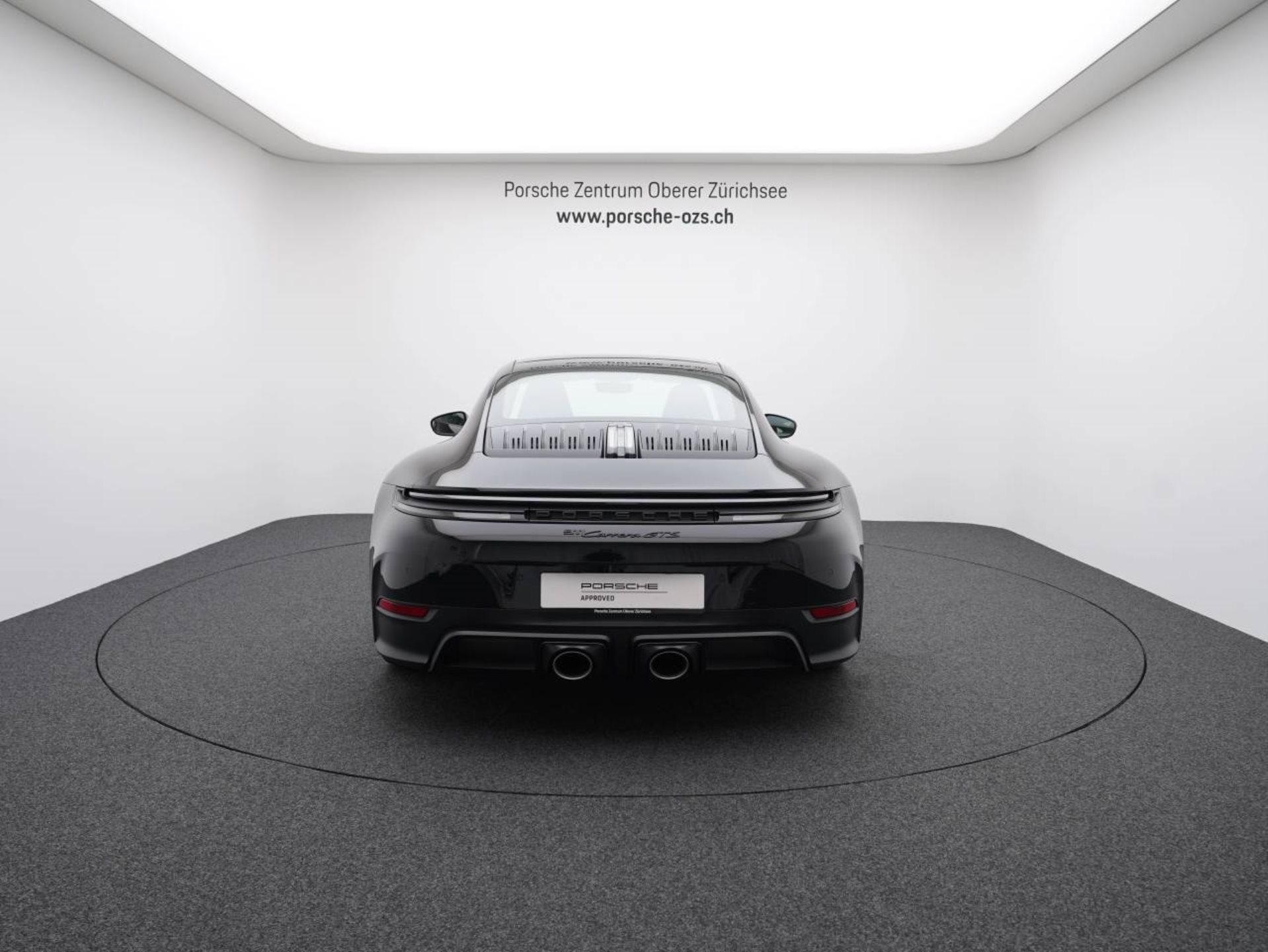 PORSCHE 911 Carrera GTS-image-5