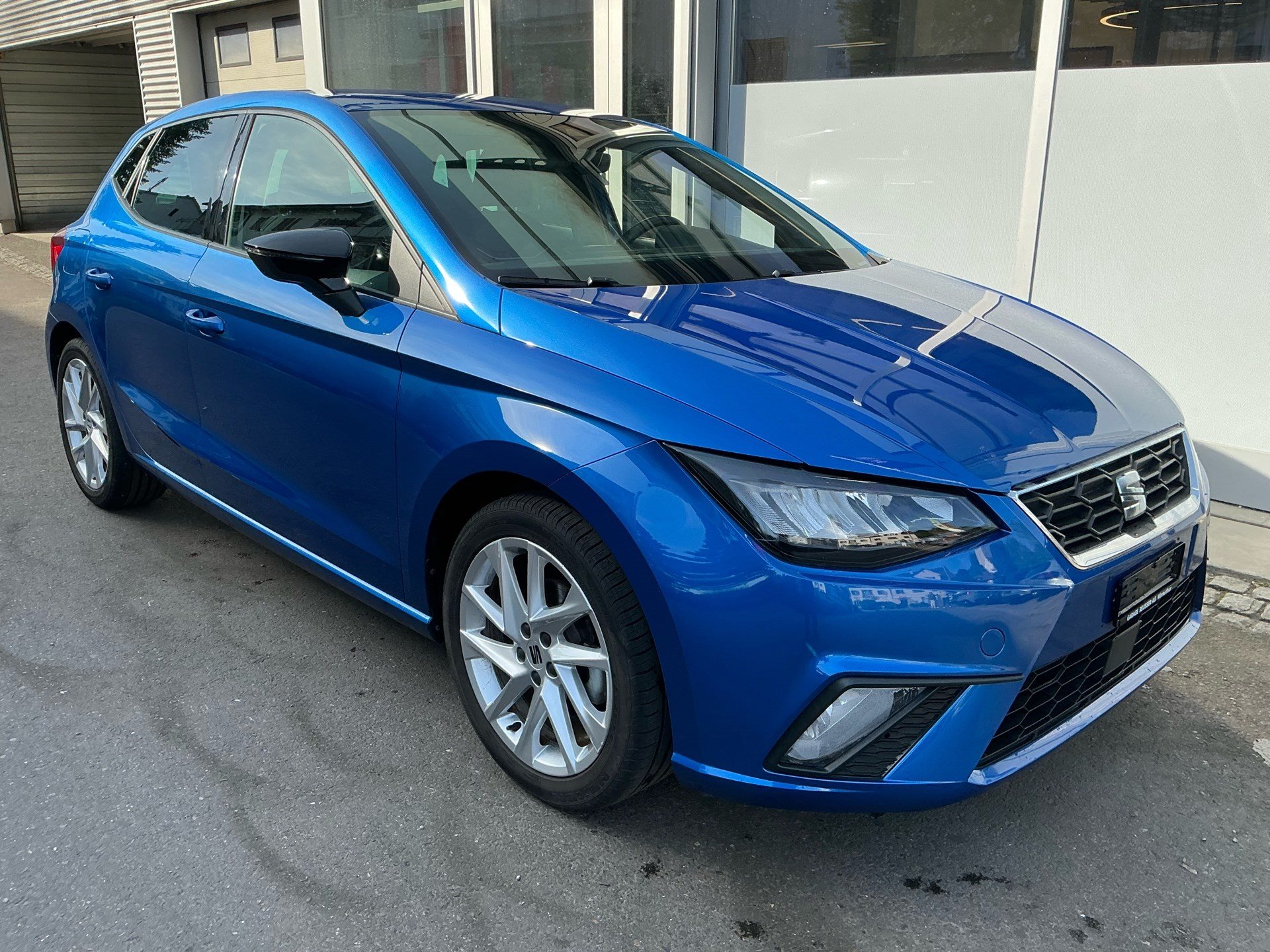 SEAT Ibiza 1.0 TSI DSG FR-showroom-element-2