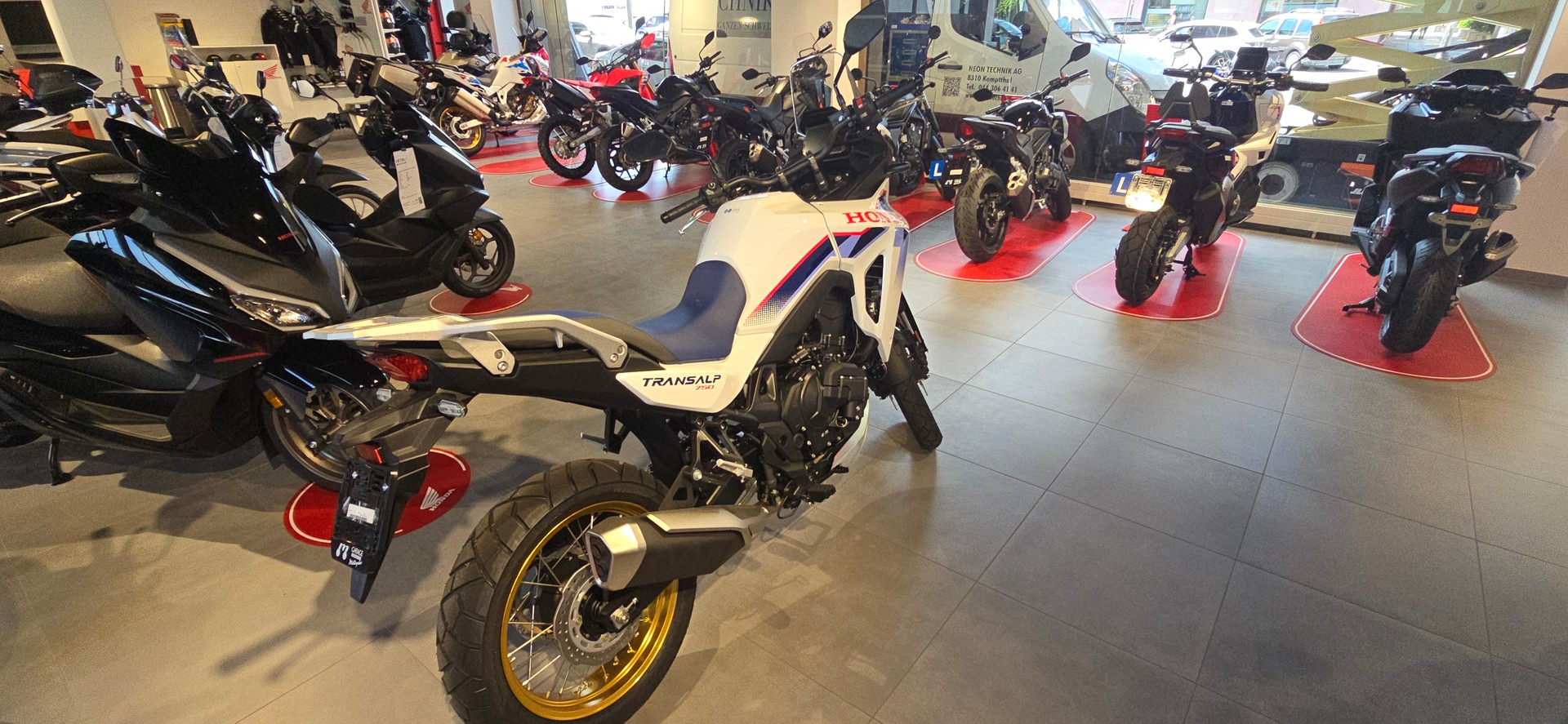 HONDA XL 750 Transalp E-Clutch-image-5