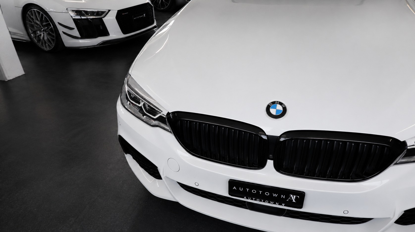 BMW 540i xDrive Touring Steptronic-image-21