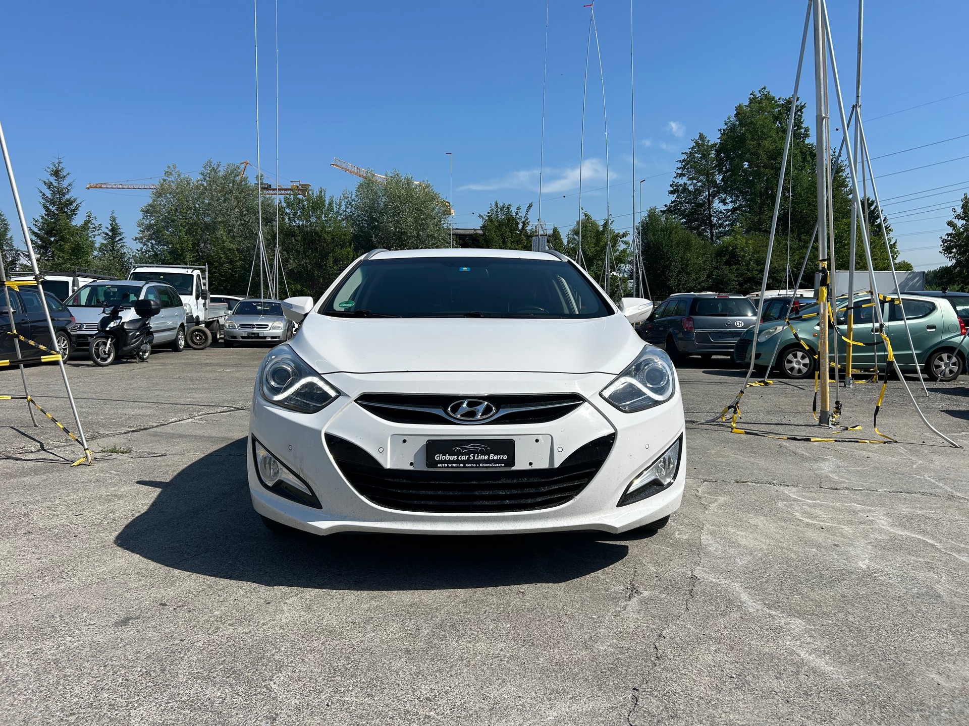 HYUNDAI i40