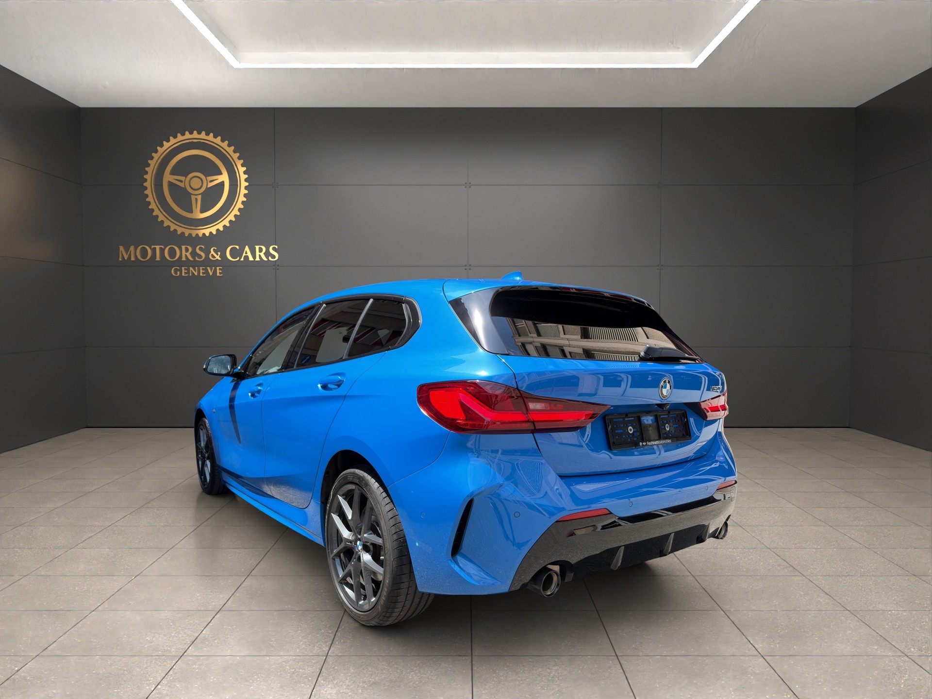 BMW 120i M Sport Steptronic-image-7